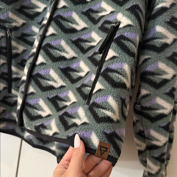 SOLD! Geometric Patterned Fleece Teddy Jacket - Picture 3 of 7